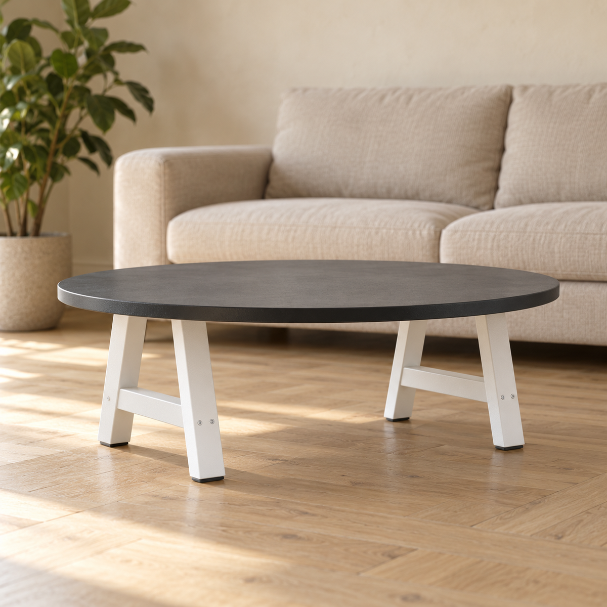 Pieds de table basse en A en acier blanc, lot de 2, 50 × 30 cm, en situation dans un salon