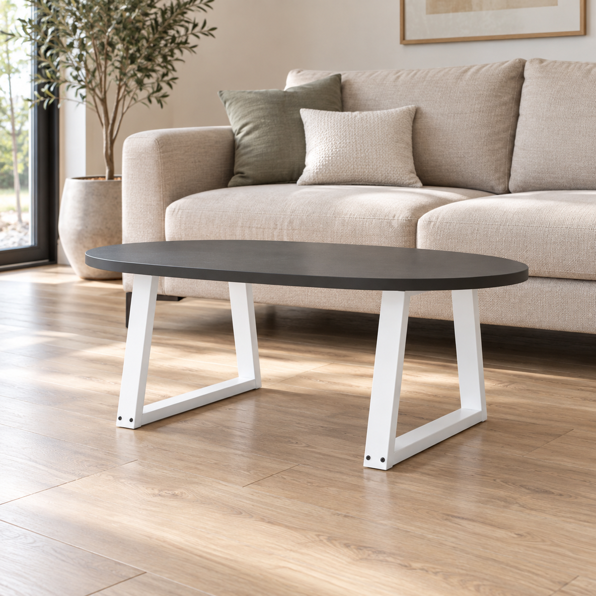 Pieds de table basse en V en acier blanc, lot de 2, 70 × 42 cm, en situation dans un salon