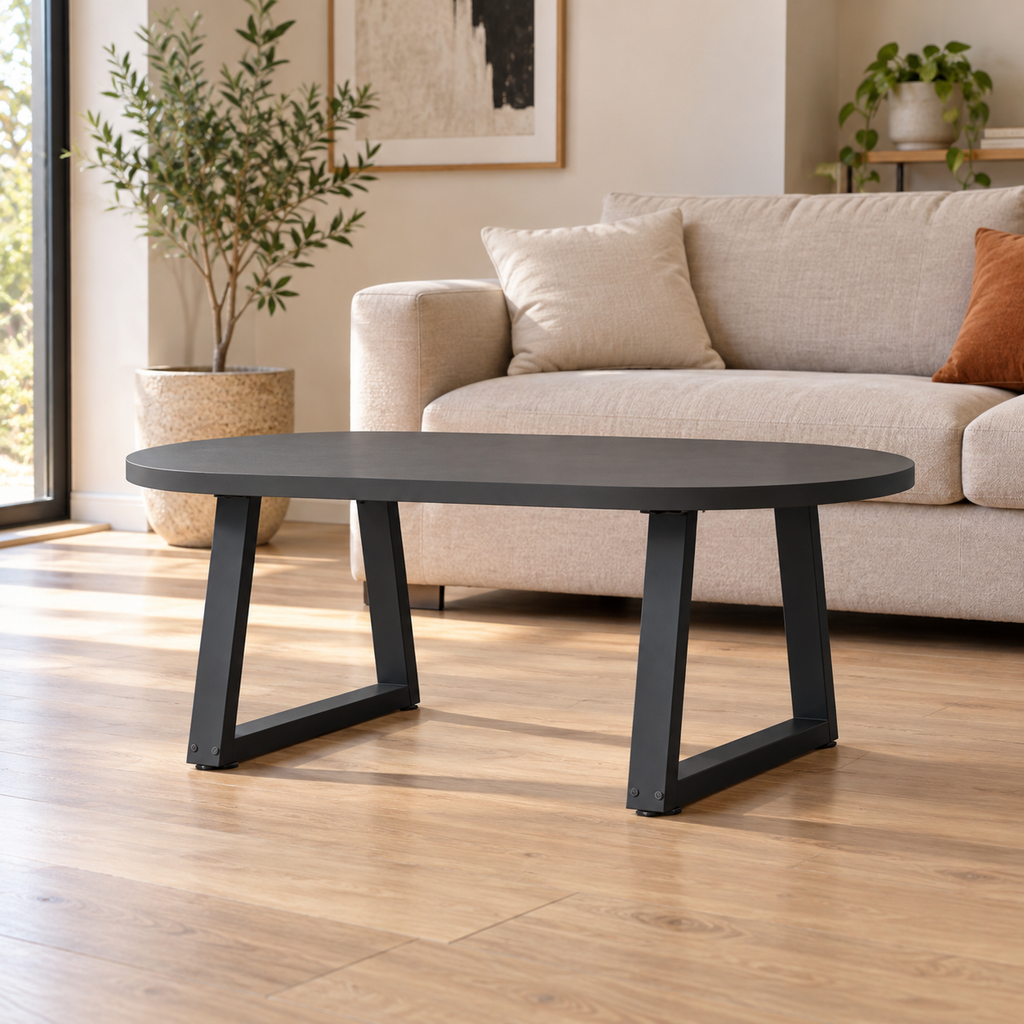 Pieds de table basse en V en acier noir, lot de 2, 70 × 42 cm, en situation dans un salon