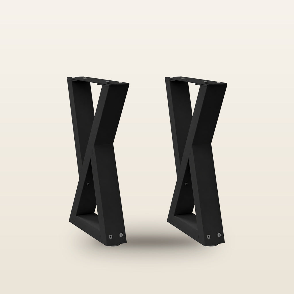 Pieds de table basse en X en acier noir, lot de 2, 28 × 42 cm, vue de face sur fond beige